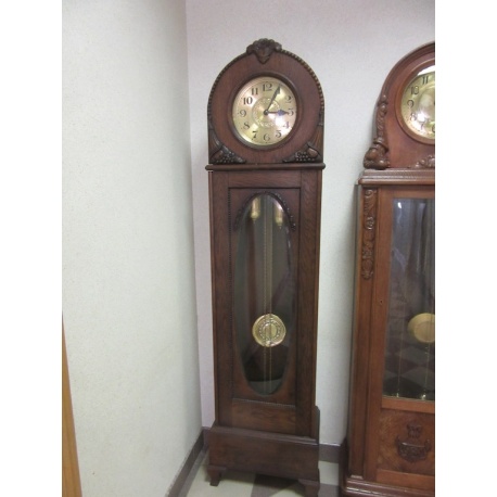 Напольные старинные часы