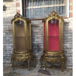 Золотые витрины в стиле Барокко