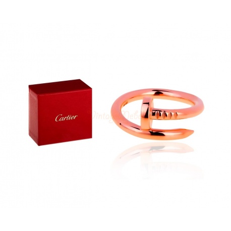 Прекрасное кольцо Cartier Juste Un Clou