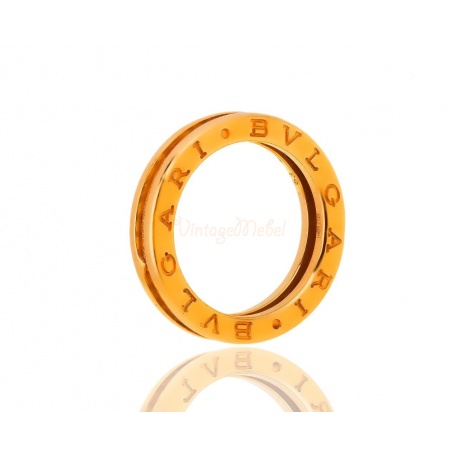 Золотое кольцо с бриллиантом Bvlgari B.Zero 1
